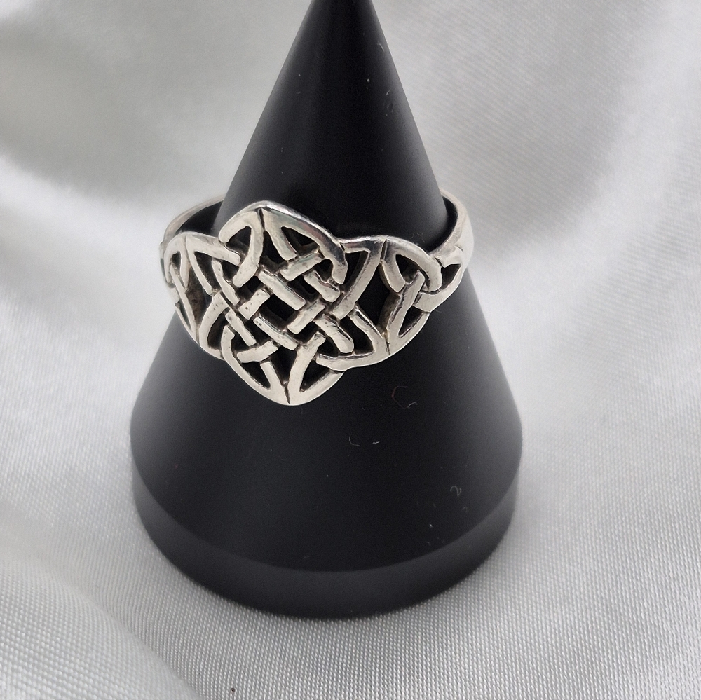 Size 9.5 Sterling Silver Celtic Knot Ring